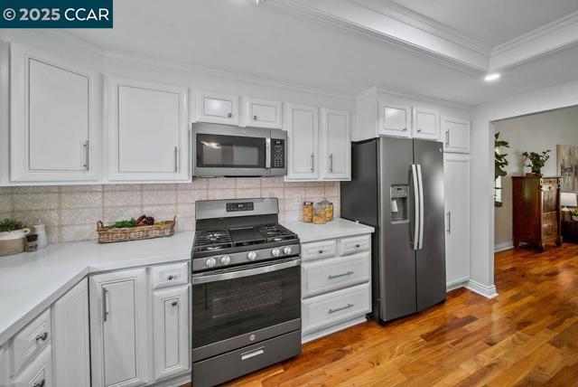 672 Savoy Ct, Walnut Creek CA: https://media.crmls.org/mediaz/78ea8db4-e2f5-401b-9ec3-fbebae8eaa91.jpg