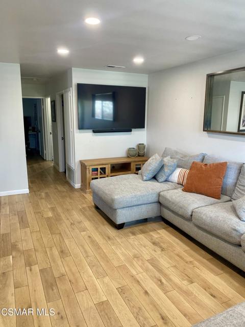 2703 Meadowwood, Santa Ana CA: https://media.crmls.org/mediaz/78eaeaf5-c492-4274-9d58-3cbc7eb45017.jpg