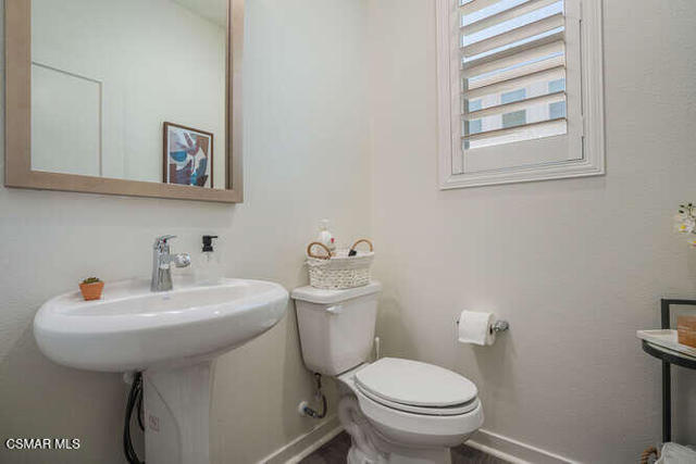 110 Red Brick Drive, Simi Valley CA: https://media.crmls.org/mediaz/78eb6d95-2e8a-4093-b91c-00269a22c1e2.jpg