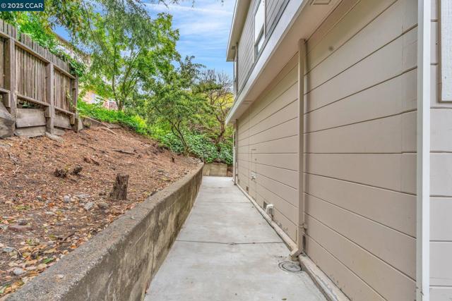83 Arlington Ave., Kensington CA: https://media.crmls.org/mediaz/78eb8a8c-a629-4f49-a289-5023a6f8127d.jpg