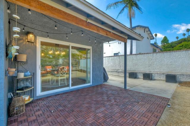 2760 Thunder Drive, Oceanside CA: https://media.crmls.org/mediaz/78ed81b5-d123-478f-8d8e-e137a4fc5ec5.jpg