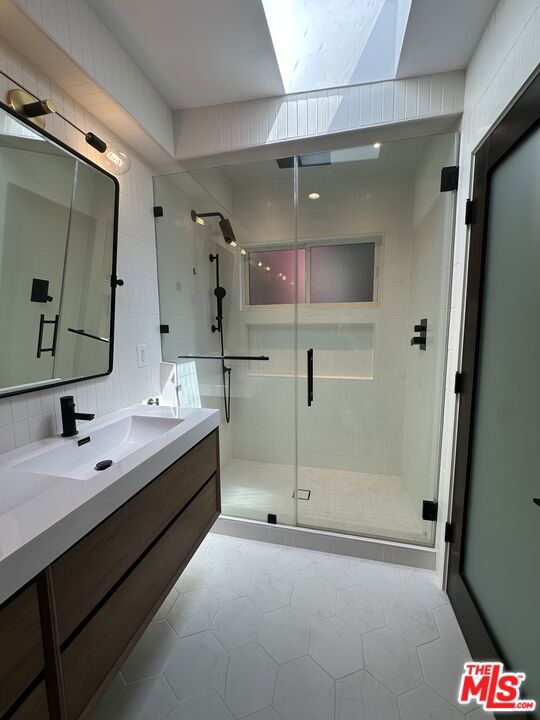 7460 Woodrow Wilson Drive, Los Angeles CA: https://media.crmls.org/mediaz/78ed83cb-52ce-4311-bb61-7fcc8780971a.jpg