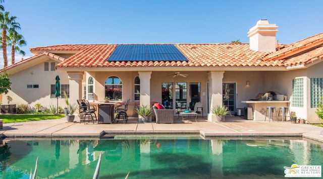 38610 Desert Mirage Drive, Palm Desert CA: https://media.crmls.org/mediaz/78edfd53-444e-44e7-b16c-aacd496a355b.jpg