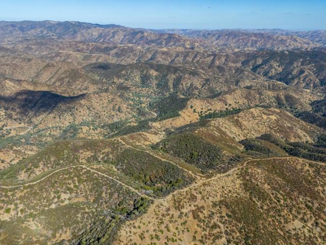 0 non-situs, Morgan Hill CA: https://media.crmls.org/mediaz/78ee2ca3-7a1b-4c63-b78d-6e3d0e3a252a.jpg