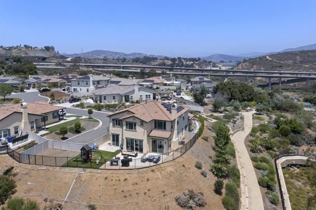 8304 The Grant Place, Bonita CA: https://media.crmls.org/mediaz/78ef41ae-8f44-4600-9371-409713477dcf.jpg