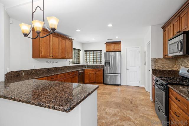 10620 Garden Way, Spring Valley CA: https://media.crmls.org/mediaz/78ef9815-565b-431c-b3de-9fbbbafb1545.jpg