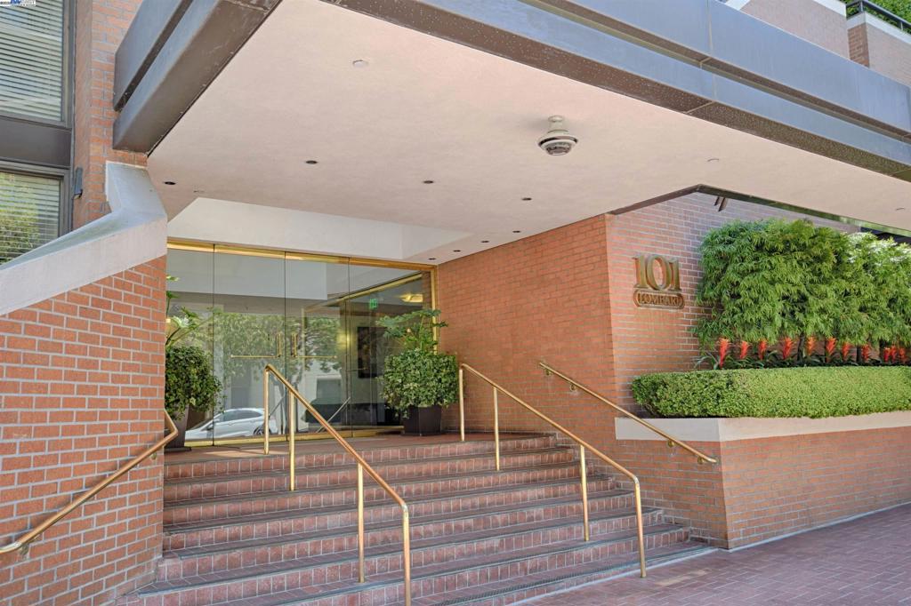 101 Lombard St #109E
