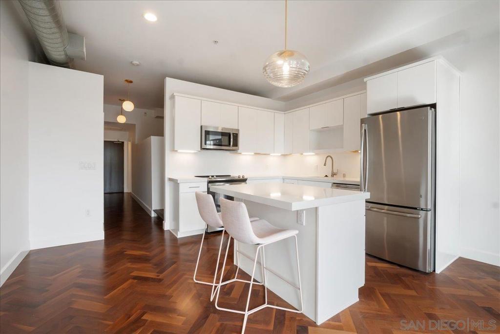 889 Date St. - photo 7