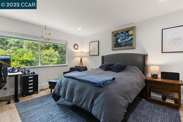 2027 Mohawk Dr, Pleasant Hill CA: https://media.crmls.org/mediaz/78f14192-9395-493e-8476-87b17fb5218b.jpg