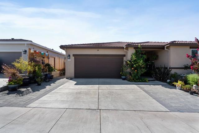 2141 Wildflower Drive, Hollister CA: https://media.crmls.org/mediaz/78f18b13-d9c6-4869-a5ef-bf3151cf4650.jpg