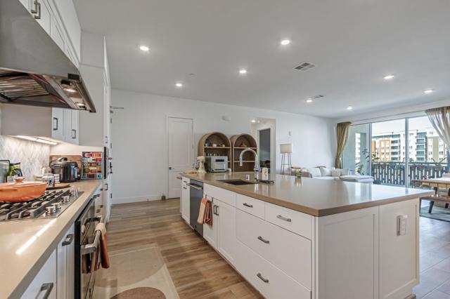 2250 Kilowatt Way, Fremont CA: https://media.crmls.org/mediaz/78f20c6e-aee2-4774-9d07-878294f99c48.jpg