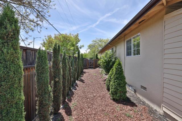 6509 Devonshire Drive, San Jose CA: https://media.crmls.org/mediaz/78f3ae17-f18e-40b9-8955-80a6e85f8228.jpg