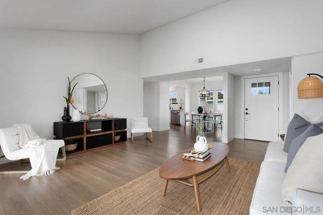 3630 Vista Campana S 6, Oceanside CA: https://media.crmls.org/mediaz/78f539db-bd30-441d-bf91-38b1dec34735.jpg