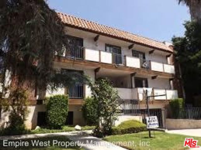 16731 Sherman Way photo 2