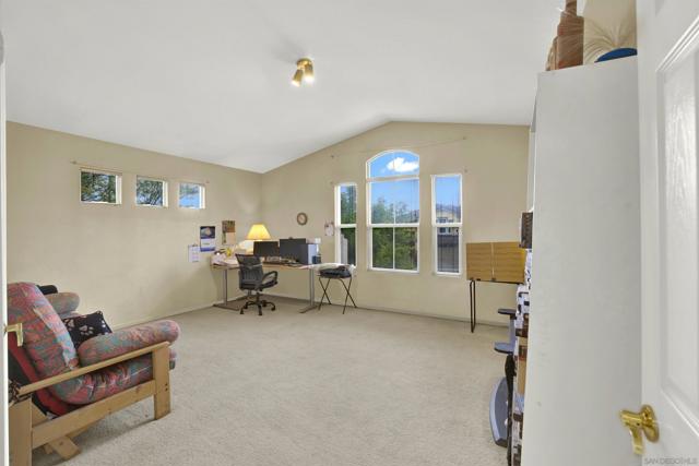 Image 31 of 39 For 12032 Caneridge Rd