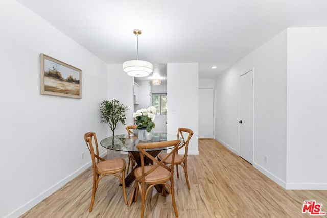 20134 Leadwell Street, Winnetka CA: https://media.crmls.org/mediaz/78f6c0fe-75b9-4487-8edf-f374571e2ba5.jpg