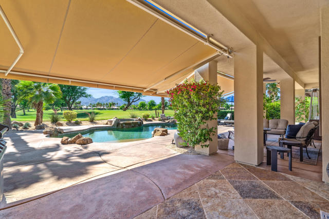 56925 Mountain, La Quinta CA: https://media.crmls.org/mediaz/78f7ad83-b4f8-43f7-a2c3-8d081bd64e01.jpg