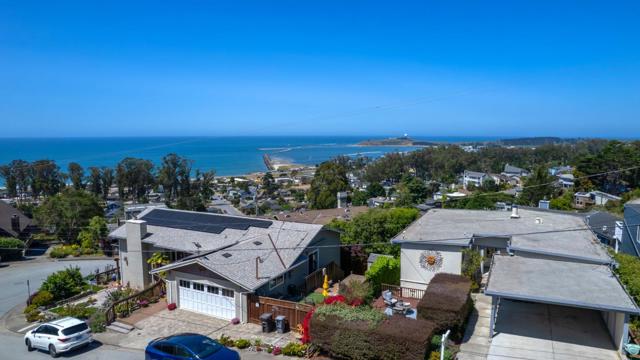 215 El Granada Boulevard, Half Moon Bay CA: https://media.crmls.org/mediaz/78f8e1a8-8c38-45cf-be46-ce243d6aa6c8.jpg