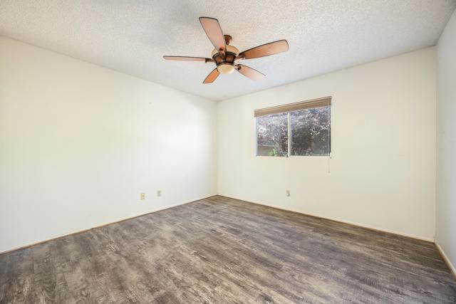 26463 Hamre Pl, Hemet CA: https://media.crmls.org/mediaz/78f98781-a655-41a4-9a33-aa461f8122c2.jpg