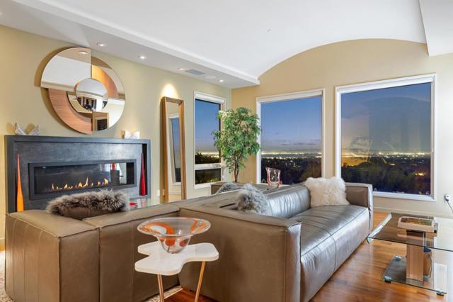 25 Oakhill Drive, Woodside CA: https://media.crmls.org/mediaz/78f9ca96-73fd-40ab-afe1-e5f3c39ee972.jpg