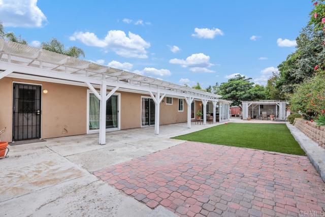 1093 Rancho Santa Fe Rd., Encinitas CA: https://media.crmls.org/mediaz/78fba021-24f1-4eb2-9979-95acb7d49bc0.jpg