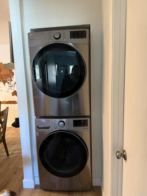 Detail Gallery Image 14 of 16 For 7704 Caminito Tingo #102,  Carlsbad,  CA 92009 - 2 Beds | 2 Baths