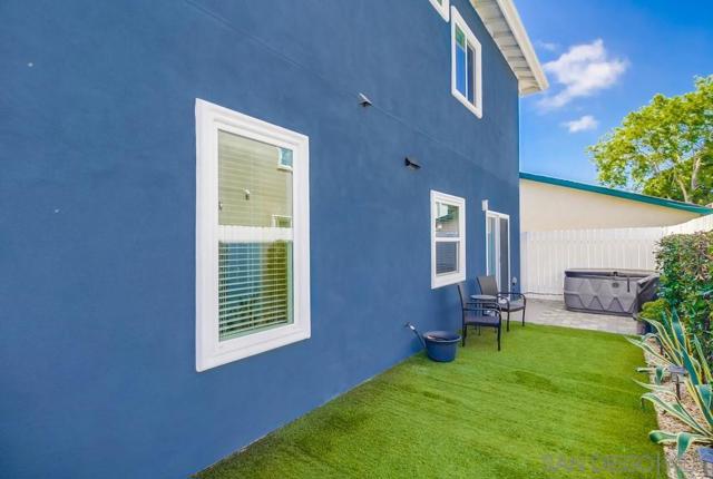 1249 12Th, Imperial Beach CA: https://media.crmls.org/mediaz/78fbdeed-00d9-4660-ac50-740a2d58acee.jpg