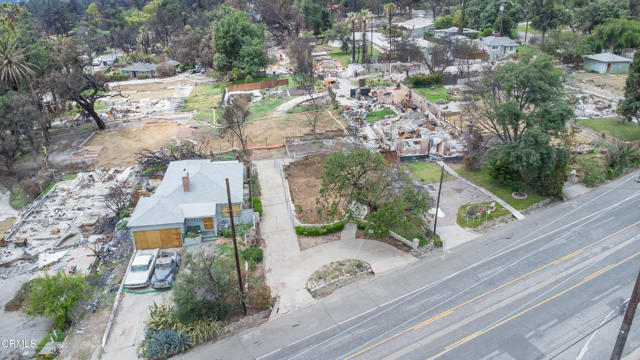 2741 Lake Avenue, Altadena CA: https://media.crmls.org/mediaz/78fd9e59-49bb-46b9-ba47-661ec812f033.jpg