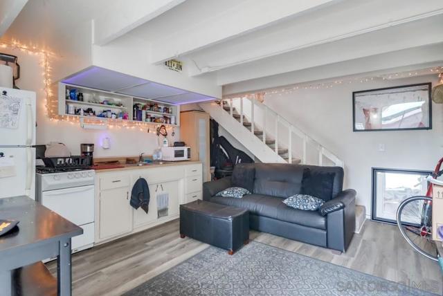 1834 Polk, San Diego CA: https://media.crmls.org/mediaz/78fe833c-868e-4226-bacc-71284c16c528.jpg