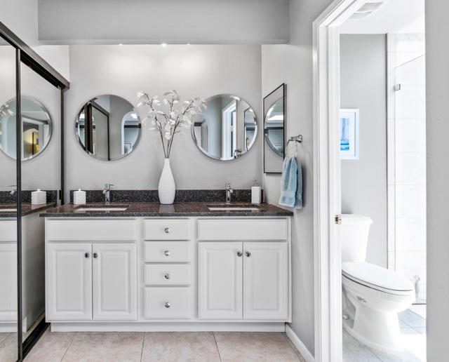 48114 Calle Seranas, La Quinta CA: https://media.crmls.org/mediaz/78fed9e7-f6c6-4257-959f-f321737d69ab.jpg
