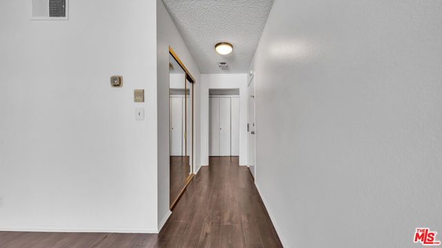 1800 Colby Avenue, Los Angeles CA: https://media.crmls.org/mediaz/78ff06d0-19ec-41b4-a492-0558f3f52096.jpg