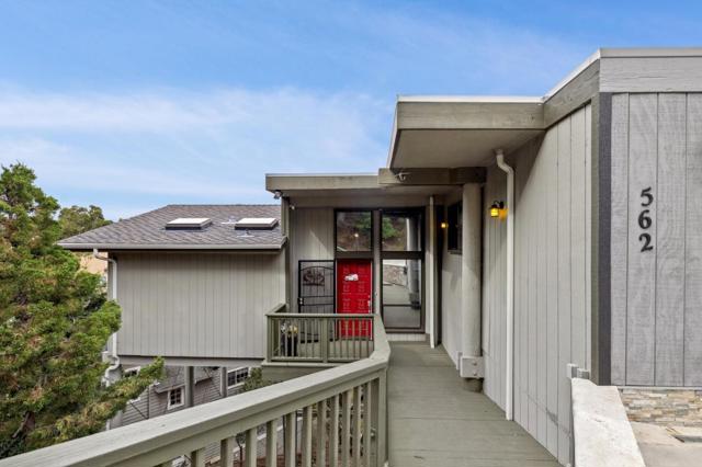 560 California Way, Woodside CA: https://media.crmls.org/mediaz/78ff66ef-d90b-4937-8c34-3c37090117c9.jpg