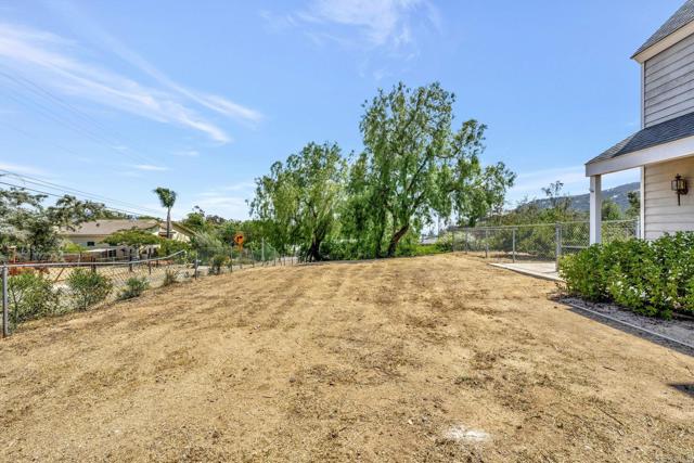 Detail Gallery Image 28 of 30 For 2229 Crest Dr, El Cajon,  CA 92021 - 4 Beds | 3/1 Baths