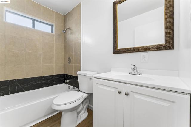 1259 Carrison St, Berkeley CA: https://media.crmls.org/mediaz/79004791-b055-4535-9185-10e367b9f1b7.jpg