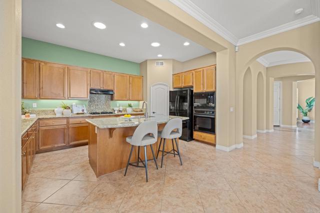 Detail Gallery Image 12 of 42 For 1452 S Creekside Dr, Chula Vista,  CA 91915 - 3 Beds | 2/1 Baths