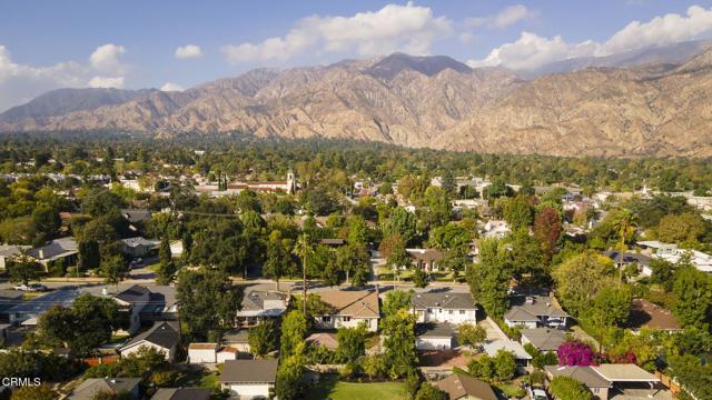 Detail Gallery Image 38 of 38 For 2050 E Woodlyn Rd, Pasadena,  CA 91104 - 3 Beds | 2 Baths