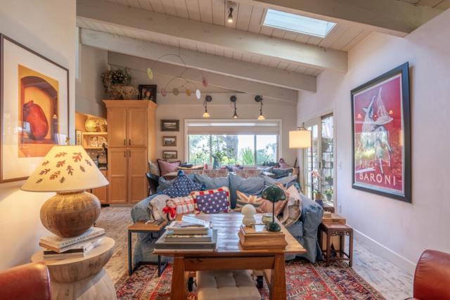 24694 Dolores Street, Carmel CA: https://media.crmls.org/mediaz/7902bd31-93a2-4db1-94f5-20bebcedb0e4.jpg
