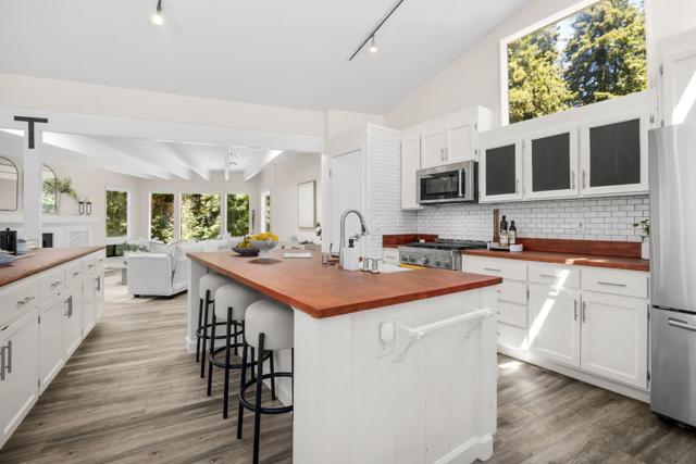 321 Valencia Road, Aptos CA: https://media.crmls.org/mediaz/7903b61e-980f-445c-a1e2-0932dac7dc5d.jpg