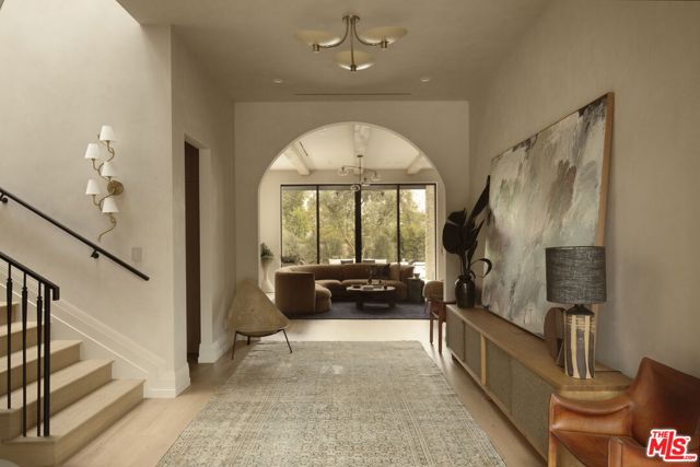 1186 Corsica Drive, Pacific Palisades CA: https://media.crmls.org/mediaz/7903cae3-d77e-4068-b0eb-f6f073543945.jpg