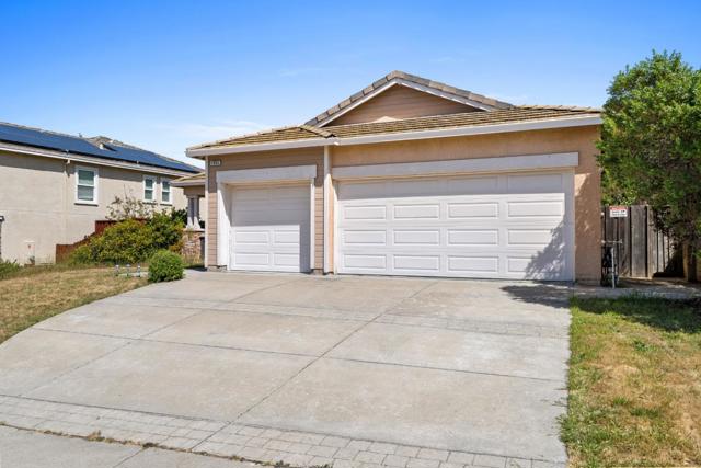 1085 Oakpoint Drive, Bay Point CA: https://media.crmls.org/mediaz/7903d346-cb56-45b1-8056-11b49139c064.jpg