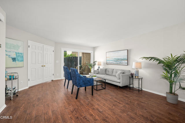 Detail Gallery Image 6 of 49 For 4499 via Marisol #124,  Los Angeles,  CA 90042 - 2 Beds | 1 Baths