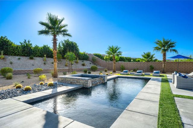 74425 Zeppelin Drive, Palm Desert CA: https://media.crmls.org/mediaz/79056735-0797-4b3f-bfe6-37d07a49b48e.jpg