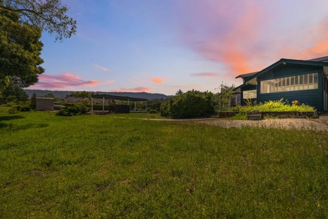 240 Buck Knoll Road, Boulder Creek CA: https://media.crmls.org/mediaz/7905ab30-cab7-4287-be71-1d94ab06ca66.jpg