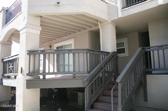 3376 Holly Grove Street, Westlake Village CA: https://media.crmls.org/mediaz/7905d6a3-d6cd-402a-8cc5-055ff2088f72.jpg