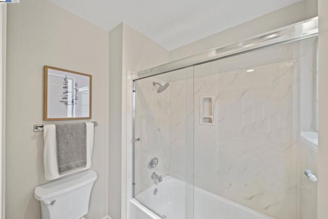 3664 Thrush Terrace, Fremont CA: https://media.crmls.org/mediaz/790605ef-8d0a-47dd-8193-790e63e99c3e.jpg