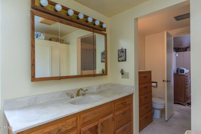 1330 Fern Oaks Drive, Santa Paula CA: https://media.crmls.org/mediaz/79063951-6ed7-4fe8-af2d-1050d11e3718.jpg