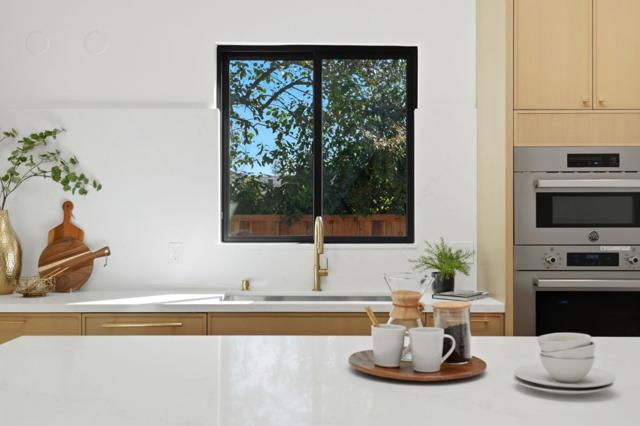 Image 21 of 86 For 15400 Herring Avenue