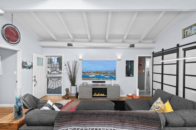 Detail Gallery Image 4 of 37 For 6817 Birchwood St, San Diego,  CA 92120 - 3 Beds | 2 Baths