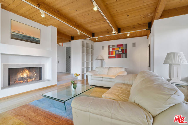 2753 Nichols Canyon Road, Los Angeles CA: https://media.crmls.org/mediaz/79077b83-4eb0-41e1-9627-ace3a0994844.jpg