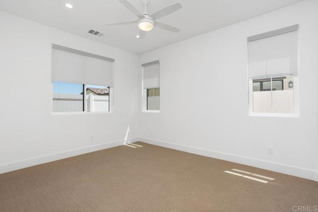 1211 Stonemark Place, Vista CA: https://media.crmls.org/mediaz/7907f0fa-1782-4859-90f2-bb901269feb8.jpg